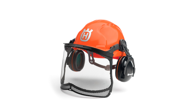 Schutzausrüstung für Forstarbeit