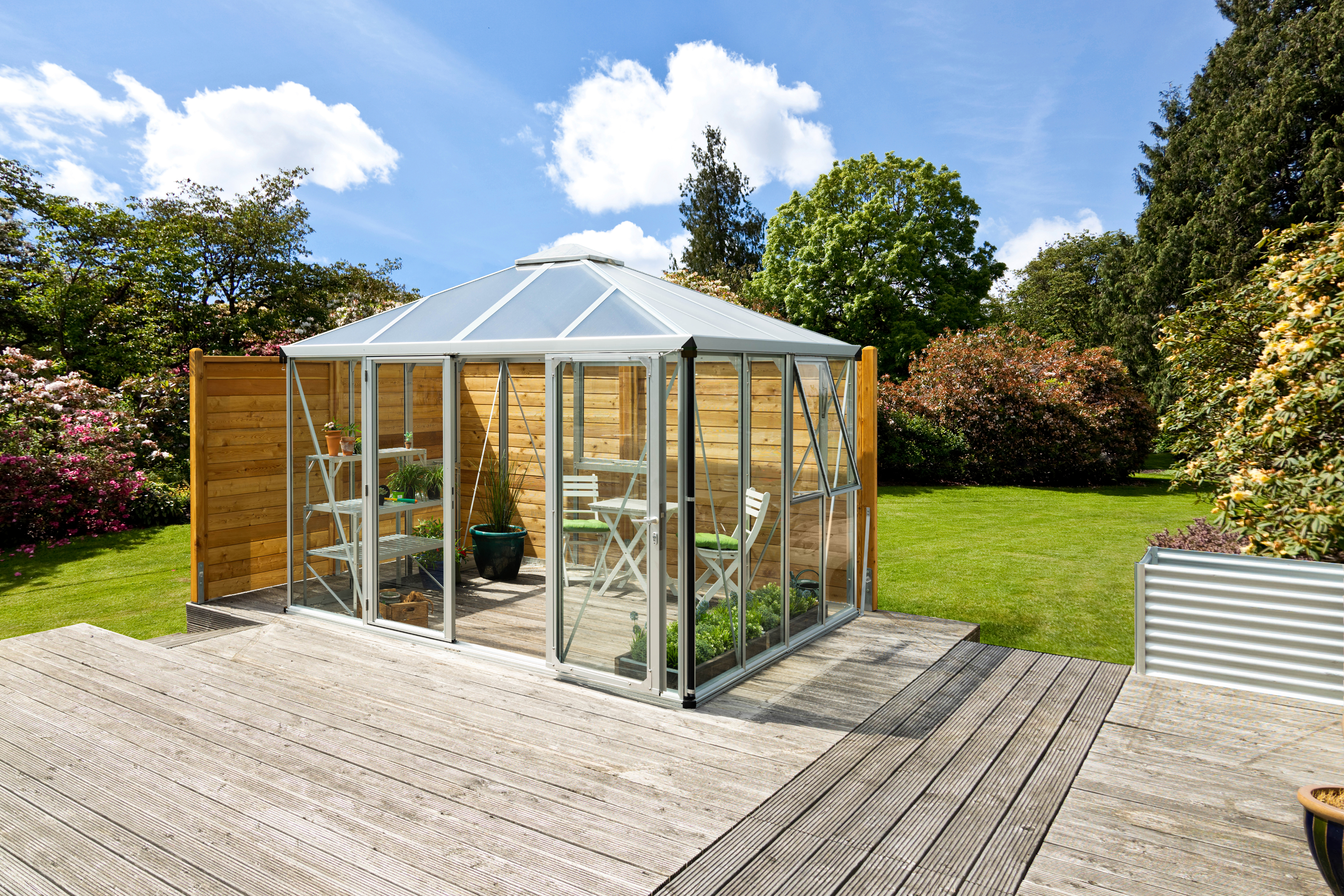 Freistehende Gewächshäuser