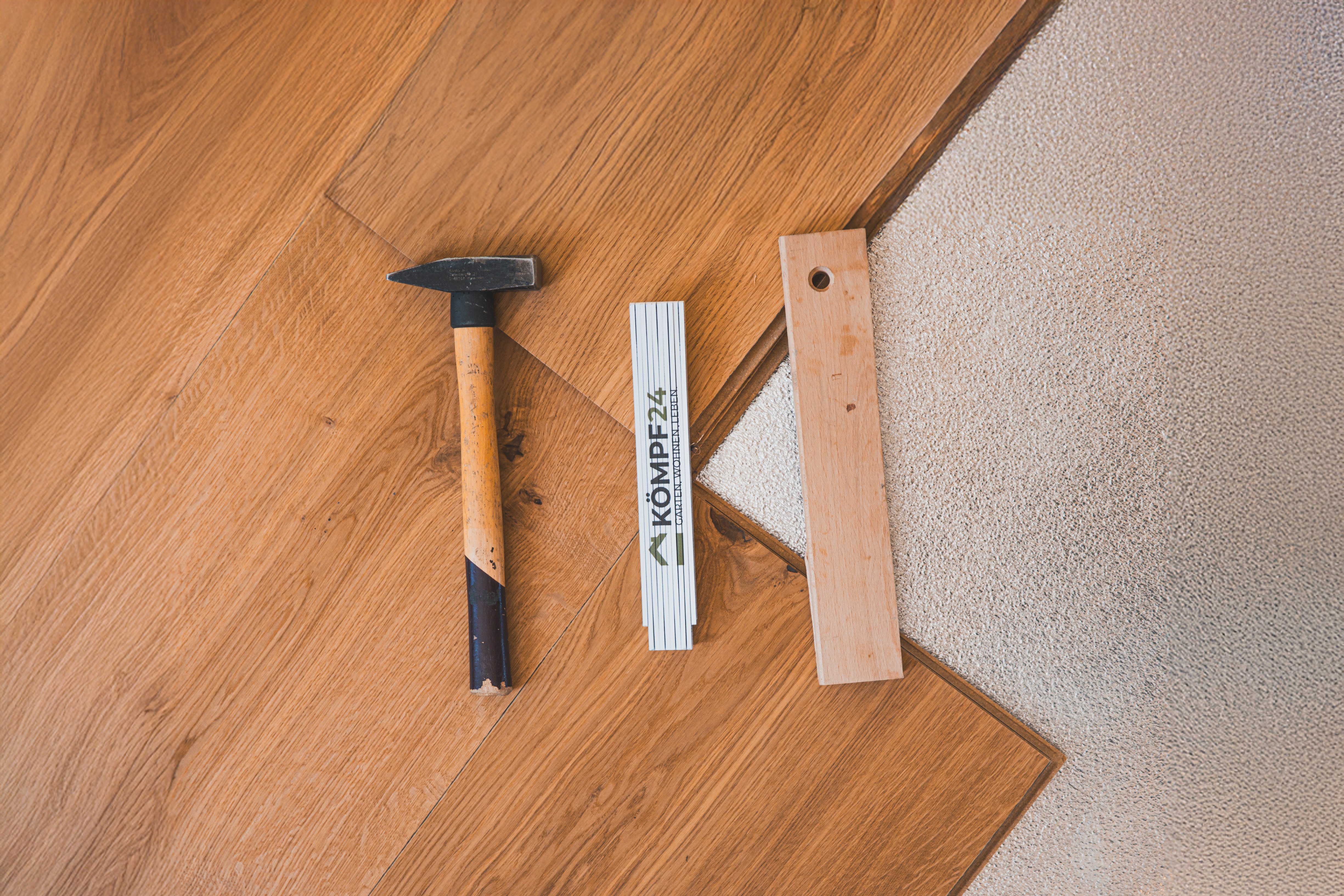 Meister Böden mit Montage