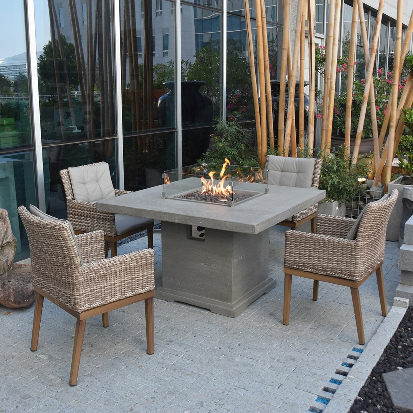 Gardenforma Gas Feuerstelle Birmingham aus Faserbeton in Betonoptik, grau