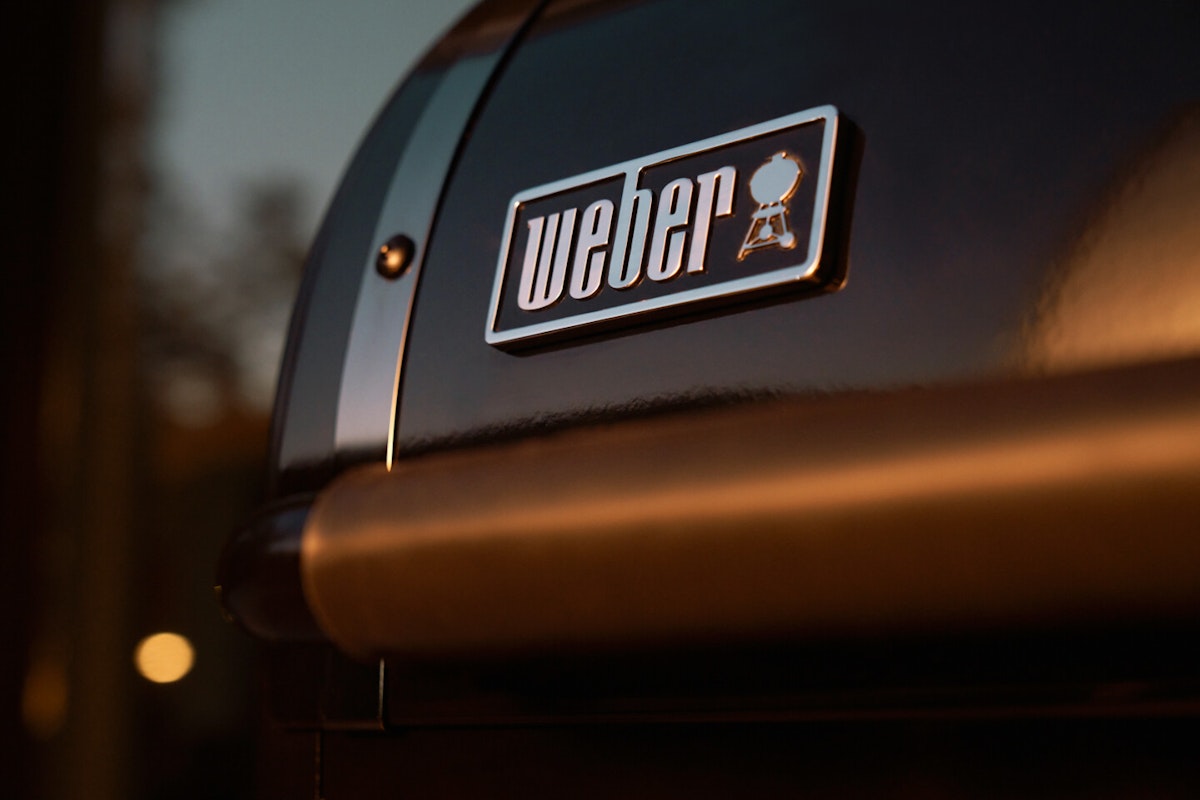 Smokefire Stealth Der neue Weber Smokefire Stealth in edlem matt-schwarz