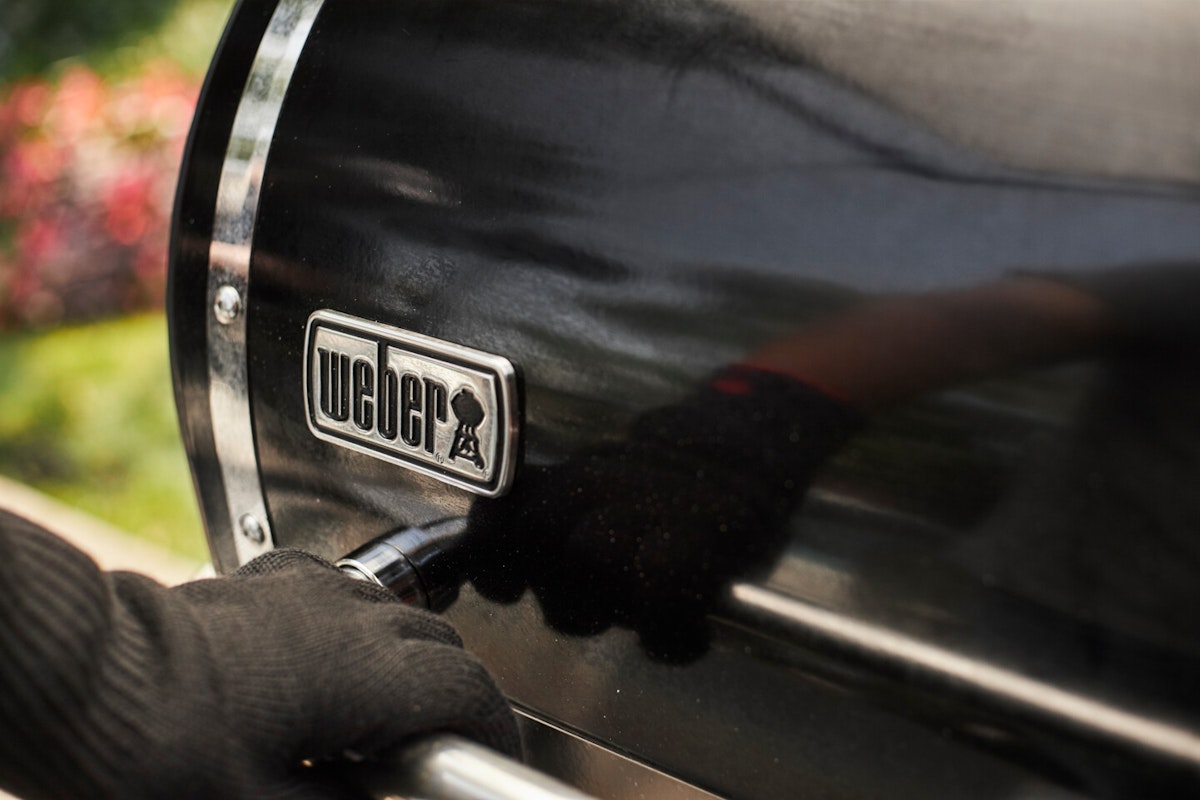 Weber SmokeFire Pelletgrill Das Gefühl, wenn Sie zum ersten mal die Haube ihres neuen Weber Smokefire Pelletgrills öffnen, ist unbeschreiblich!