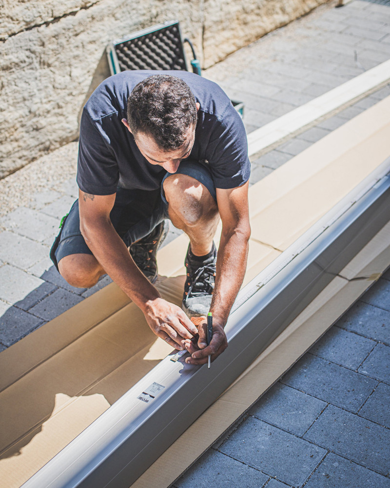 Als nächstes werden die Ausleger vorbereitet