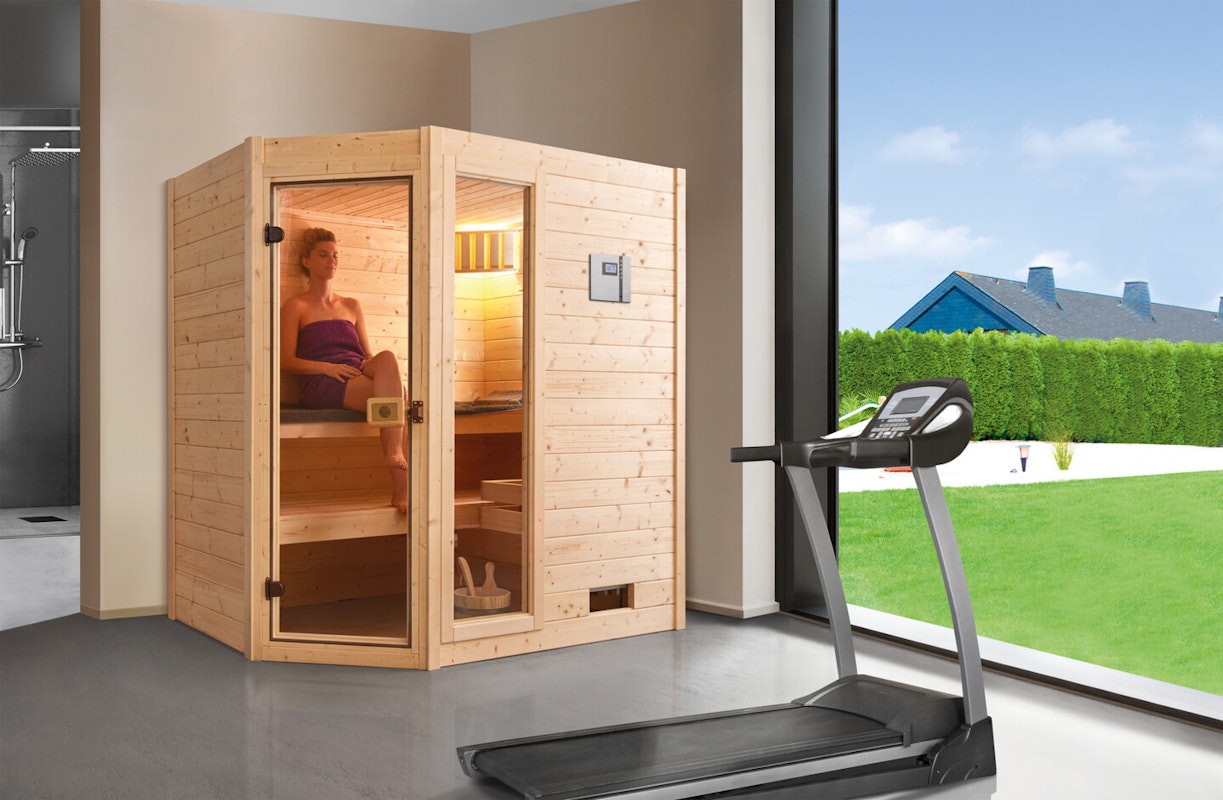 Weka Massivholzsauna Valida E.1 mit Glastür+Fenster 38 mm - Eckeinstieg Weka Massivholzsauna Valida E.1 mit Glastür+Fenster 38 mm - Eckeinstieg
