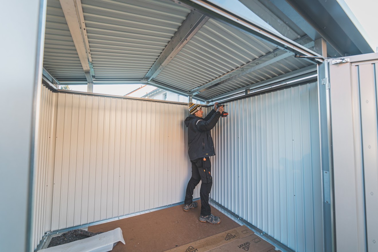 Biohort der weiße, helle Innenraum wird fertiggestellt