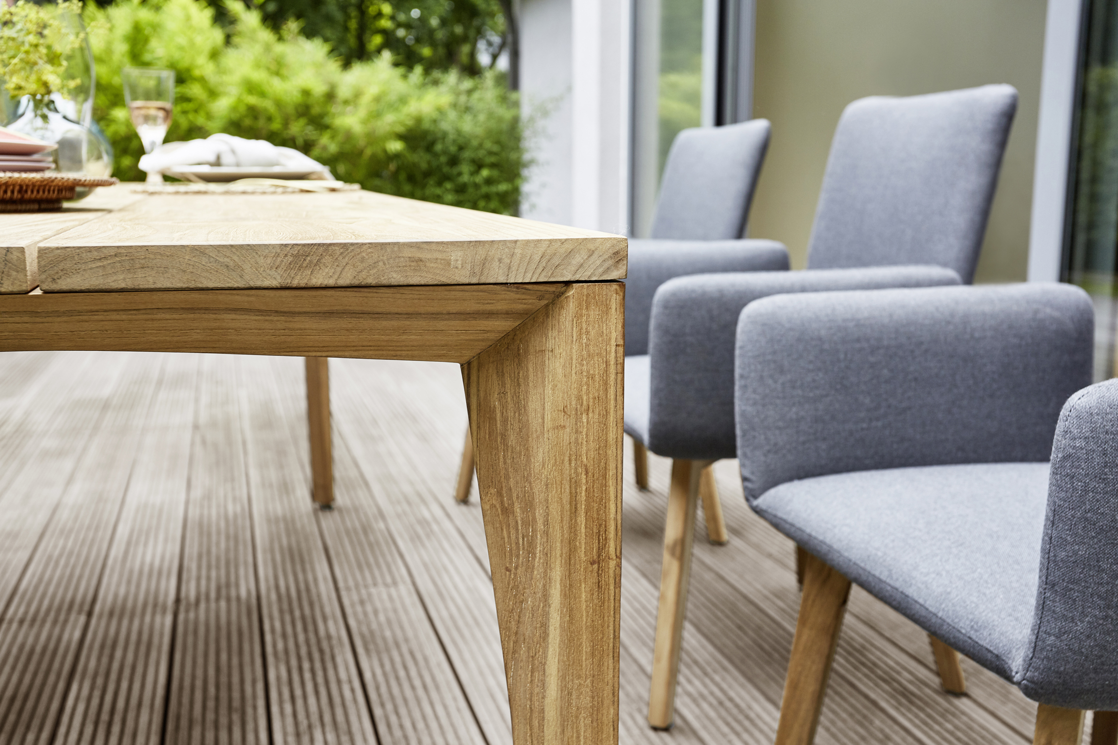 Füße hochlegen & entspannen: Gartenmöbel