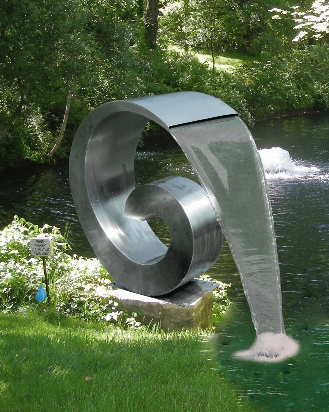 Gardenforma Wasserspiel Loop inkl. 1 Zoll Wasseranschluß