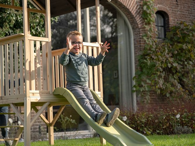 Spieltürme und Spielhäuser - Welche Kinderspielgeräte liegen im Trend?