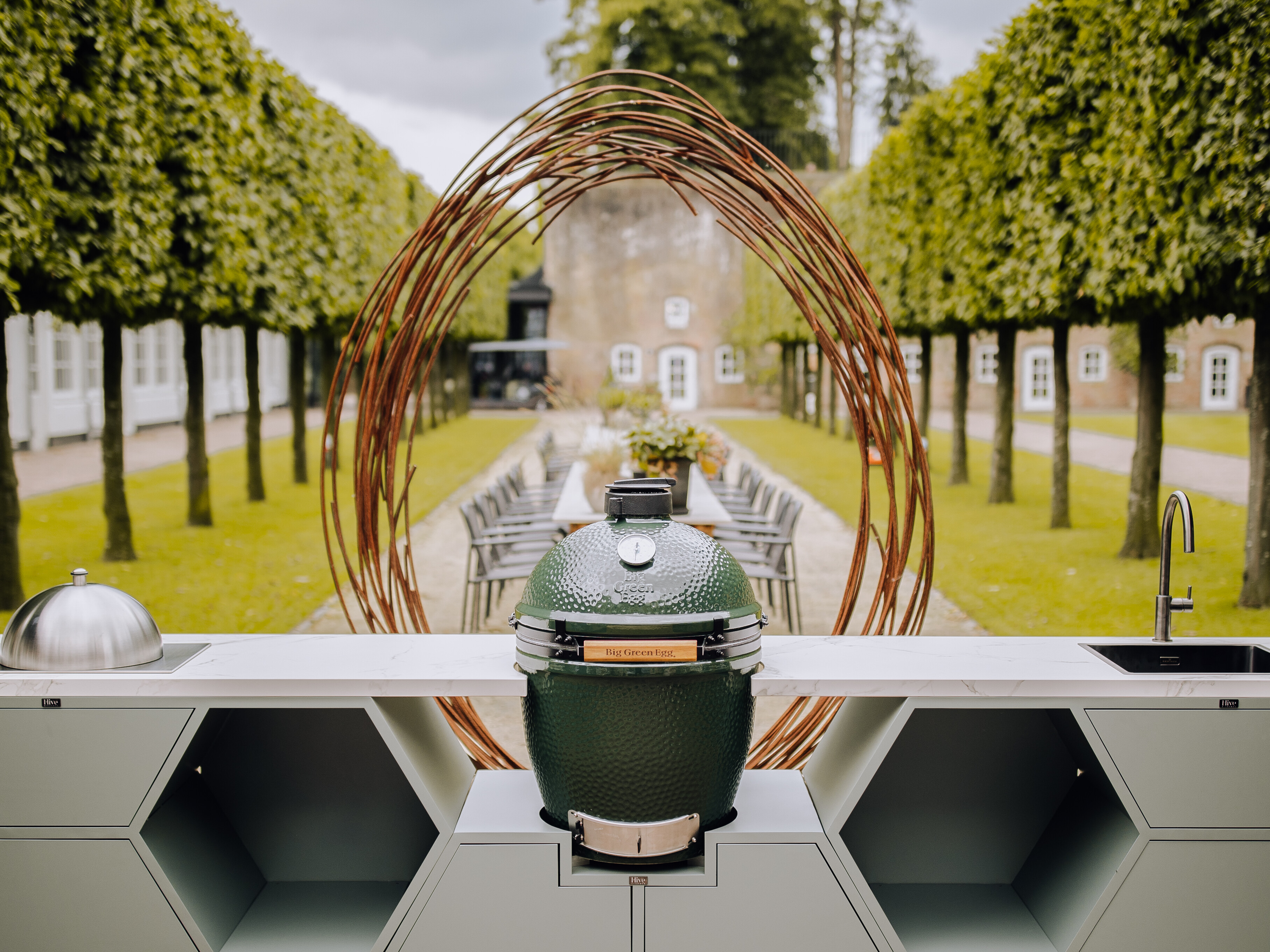 Hive Outdoorküche & Big Green Egg