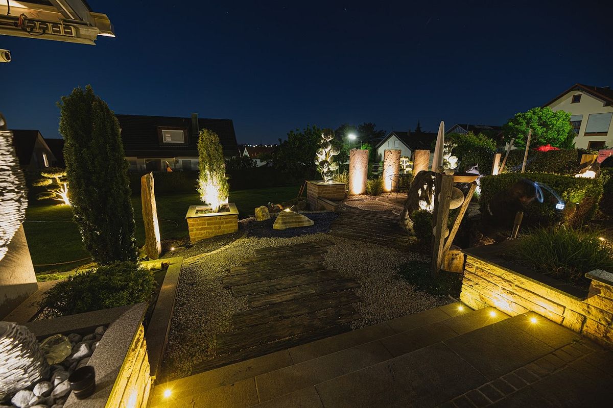 Terrasse mit LED Spots beleuchtet