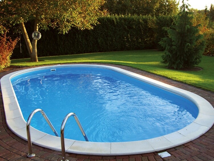 Outdoor-Pool im eigenen Garten