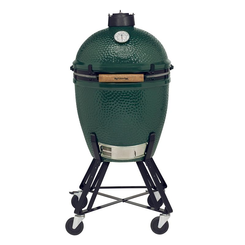 Das Big Green Egg ist der original Kamado aus Keramik. Den Namen erhielt es aufgrund der Form und der prägnanten dunkelgrünen Farbe
