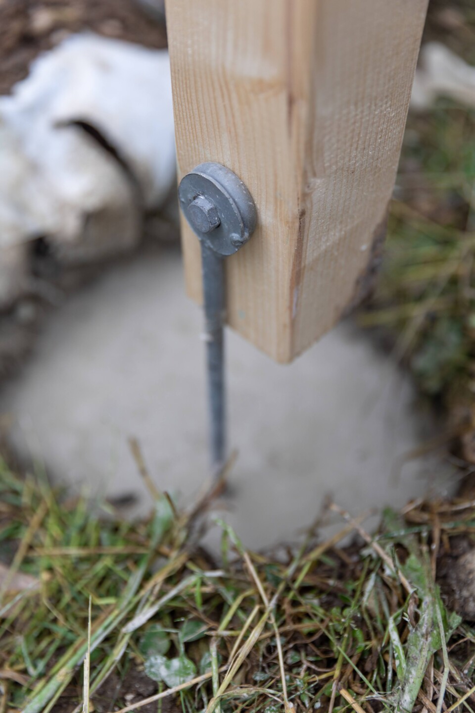 Wir verwenden bei unseren Montagen sogenannten Schnellbeton