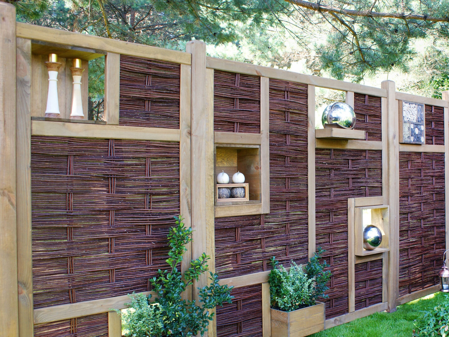 T&amp;J LABO-3D Weidengeflechtzäune mit integrierter Bepflanzung