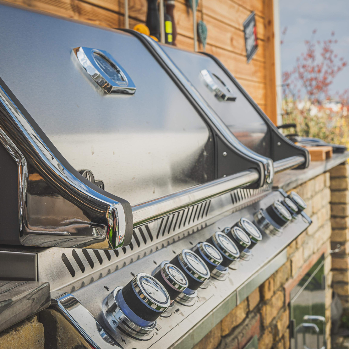 Grillartenvergleich: Kohle-, Gas-, Elektrogrill und Smoker