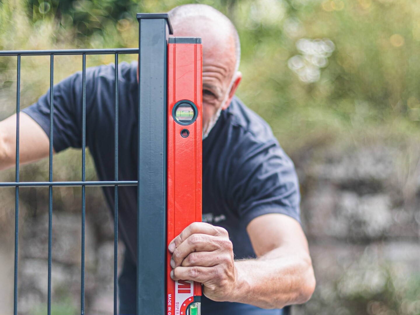 Kömpf Montageservice - baut auch Zäune auf