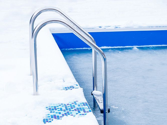 5 Tipps, wie Sie Ihren Pool richtig überwintern!