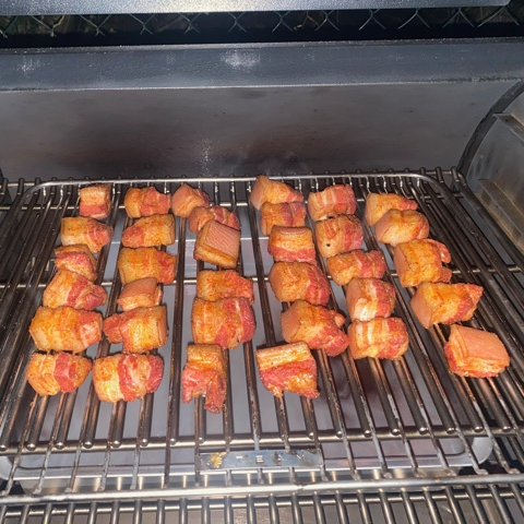Pork Belly Burnt Ends mit dem Pelletsmoker Pork Belly Burnt Ends auf dem Traeger Timberline Pelletgrill