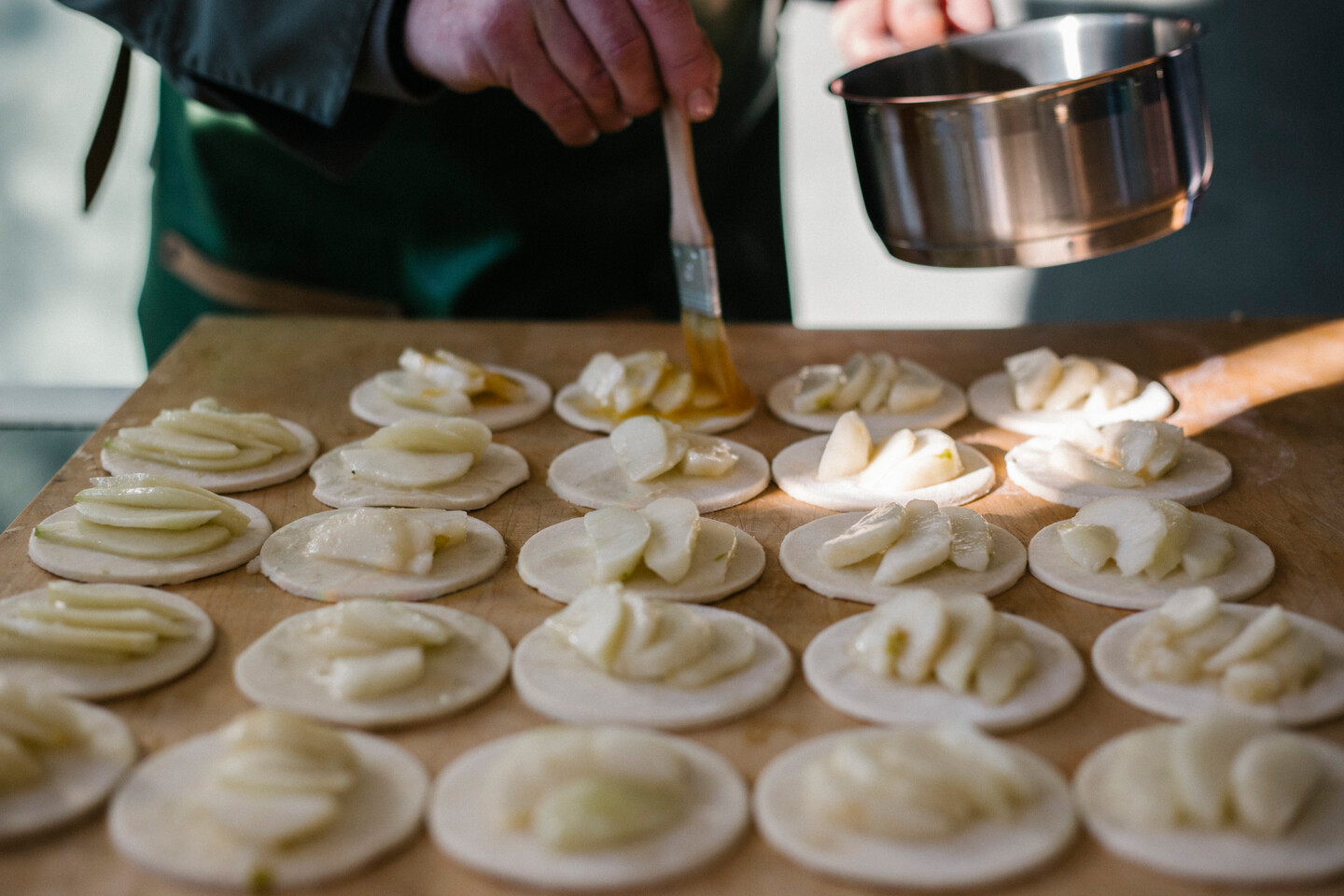Auch Süßspeisen und andere Backwaren kann man mit dem Kamado machen