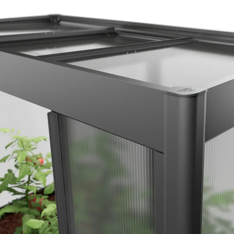 Hochwertige Scheiben im Biohort Florentina Gewächshaus