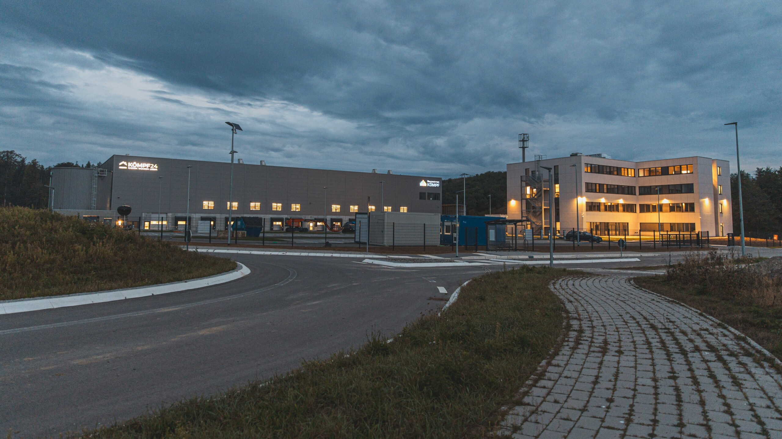 Endlich fertig, wir sind erfolgreich am neuen Standort eingezogen.