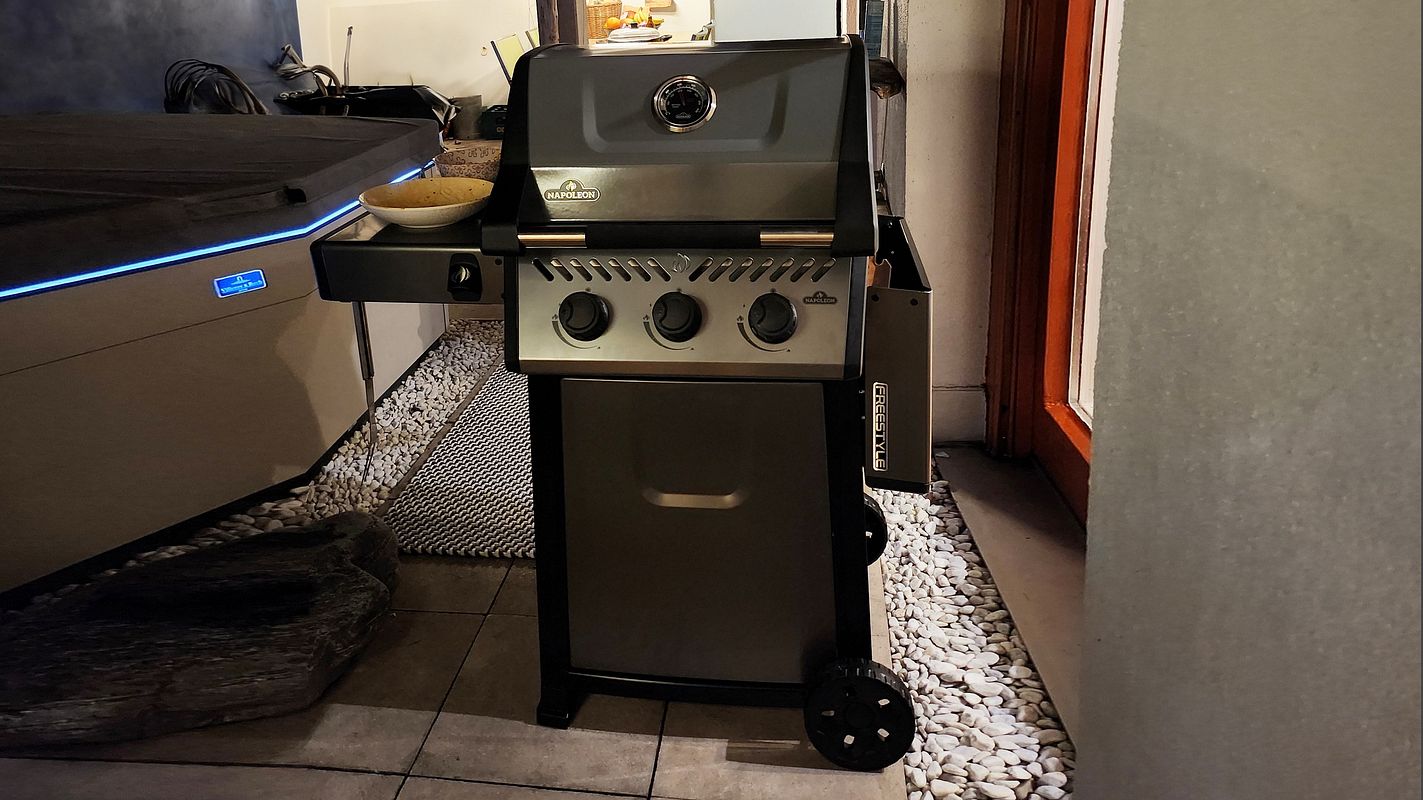 Napoleon Freestyle 365 Gasgrill