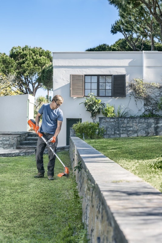 Husqvarna 115iL: zuverlässiger Akkutrimmer Husqvarna 115iL: zuverlässiger Akkutrimmer