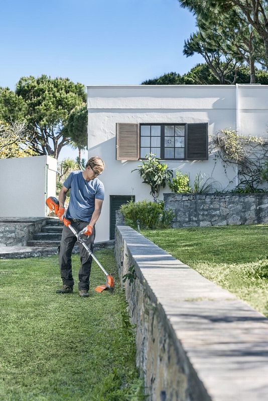 Husqvarna 115iL: zuverlässiger Akkutrimmer