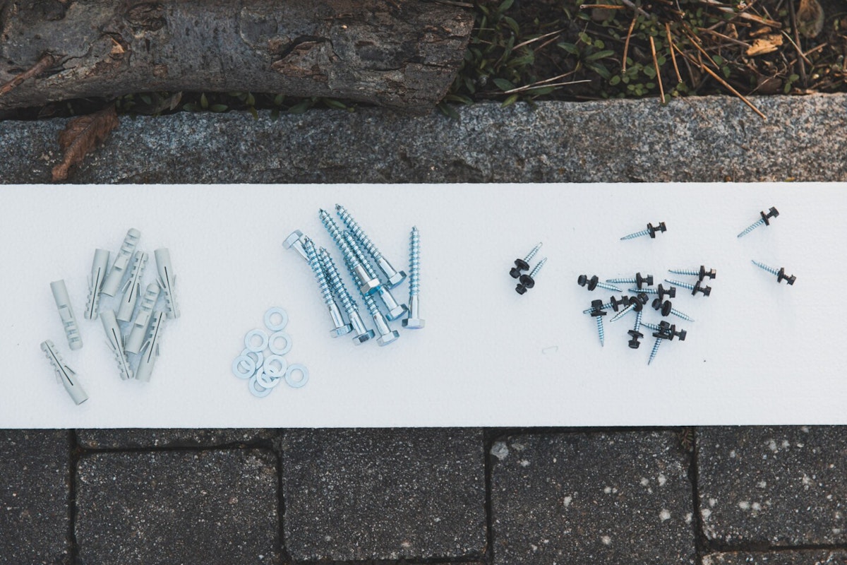 Schrauben Schrauben, Dübel und andere Kleinteile