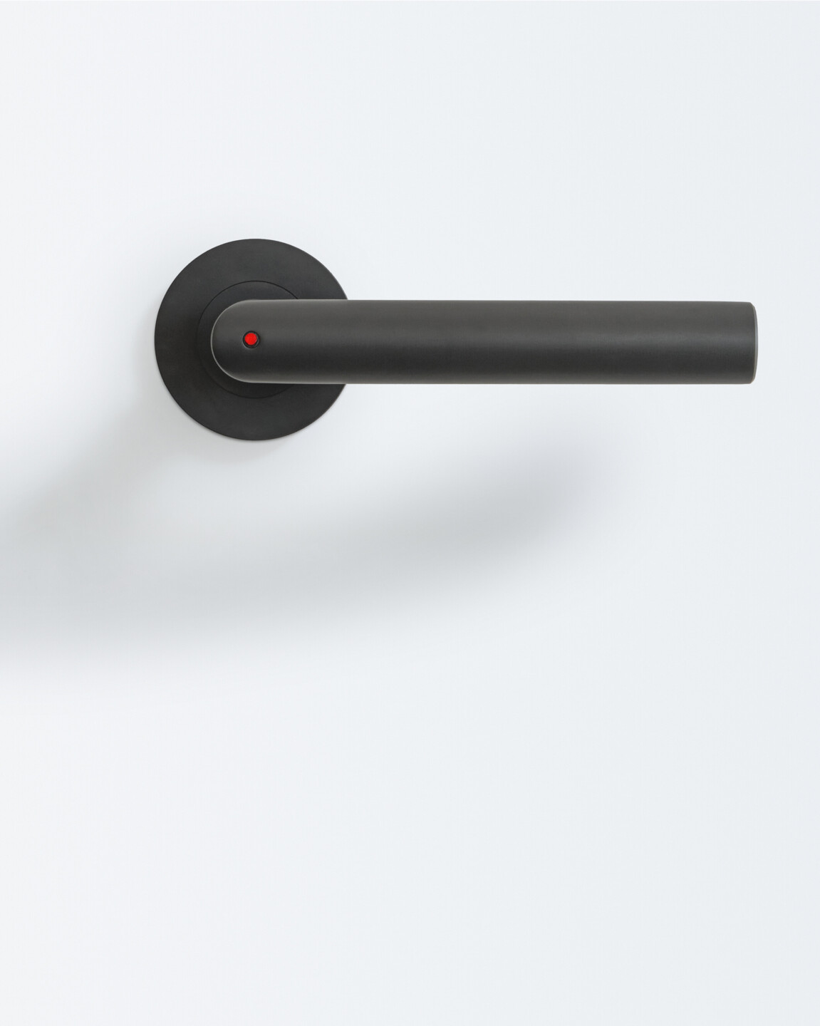 Der Griffwerk Lucia Türgriff in der Smart2Lock-Variante in graphitschwarz