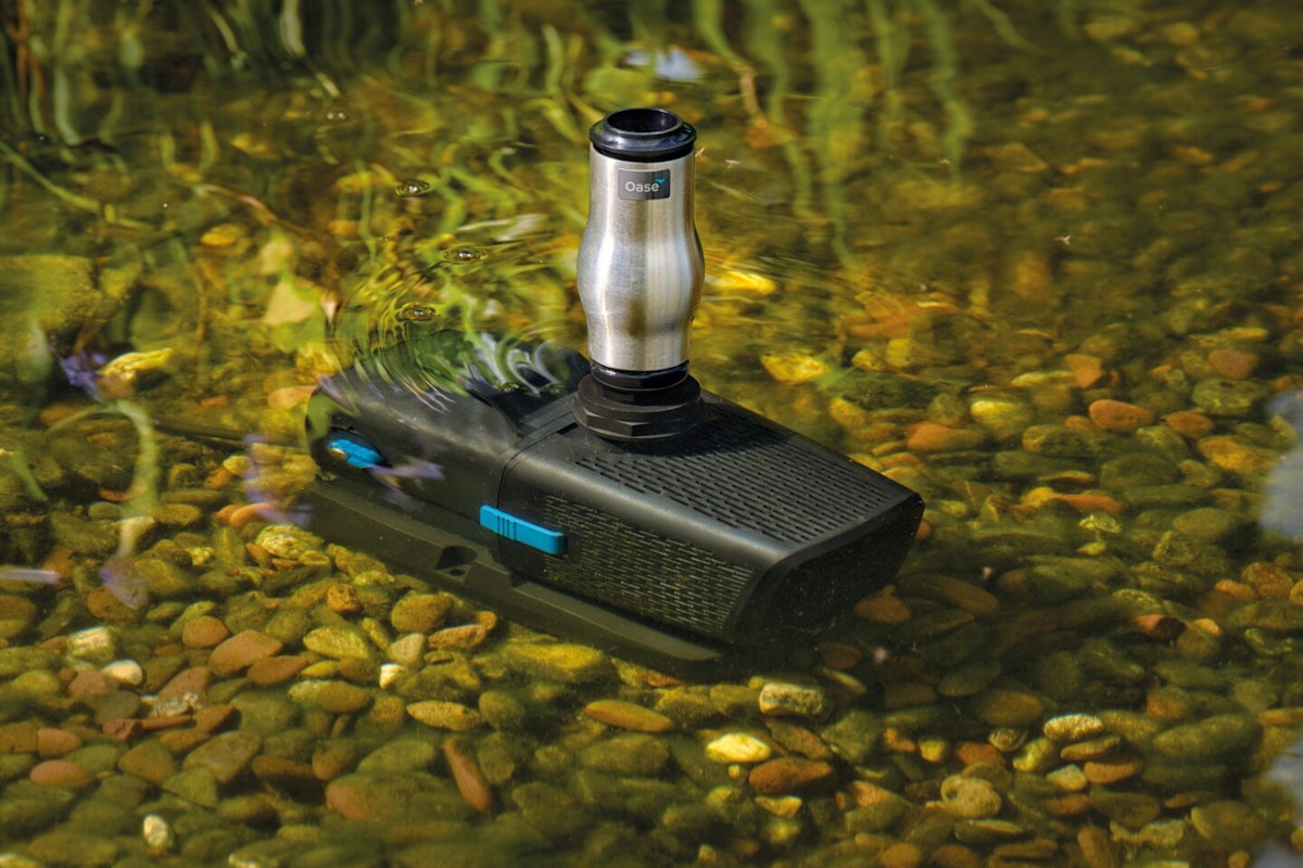 Oase Teichpumpe Aquarius Eco Premium 9500 im Einsatz Oase Teichpumpe Aquarius Eco Premium 9500 im Einsatz