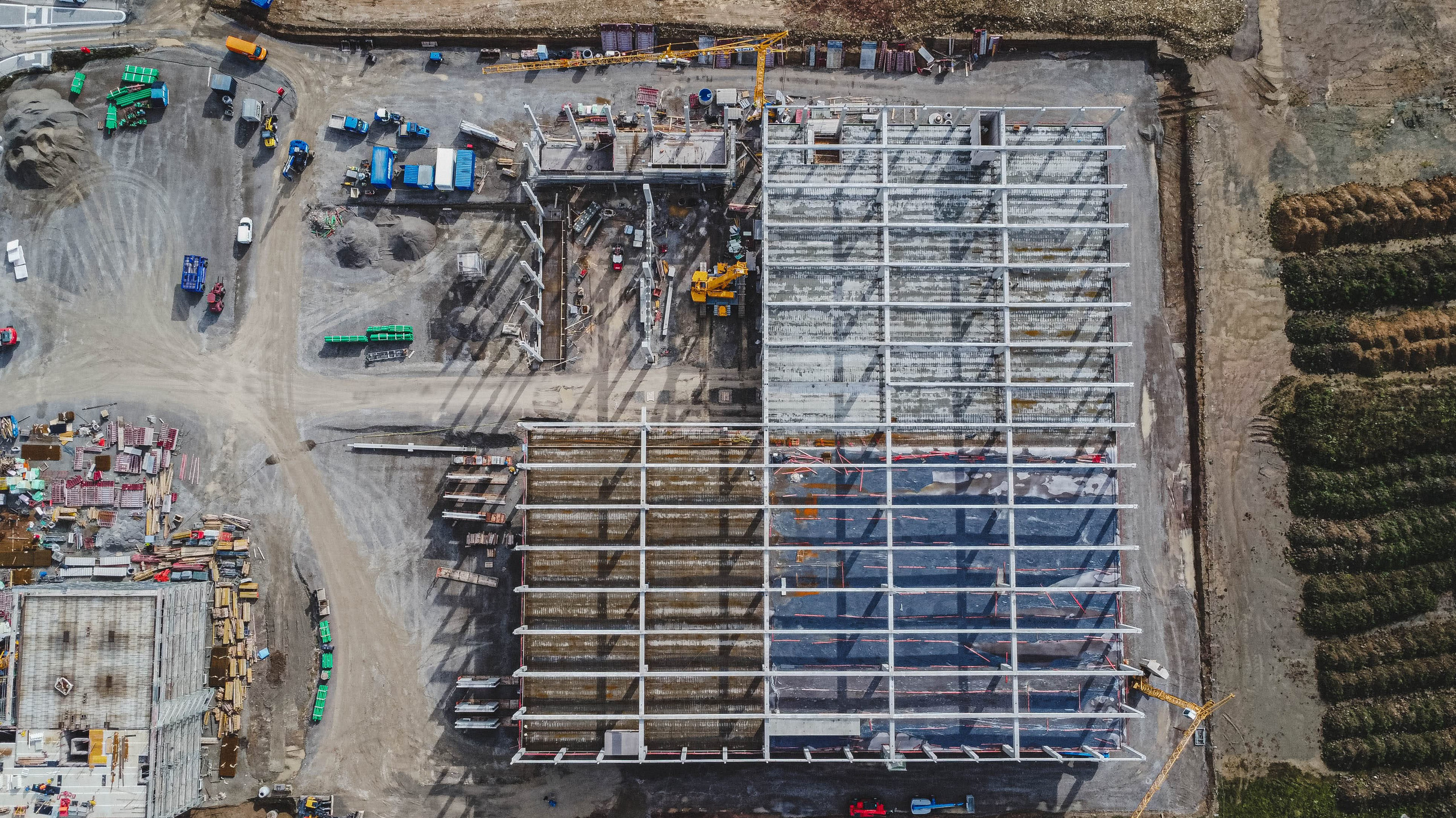 Baubeginn des 2-stöckigen Logistikzentrums