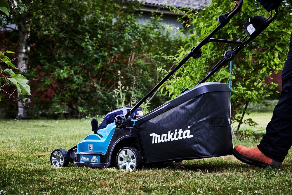 Makita Akku-Rasenmäher DLM432Z