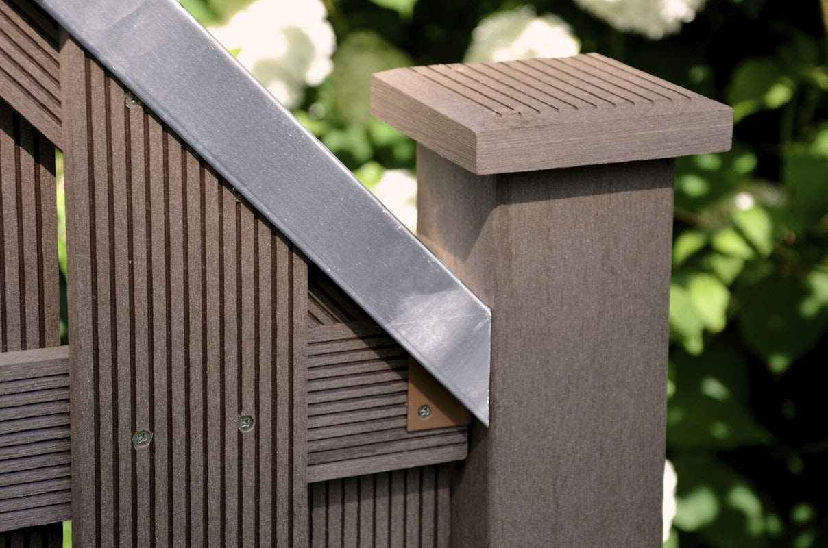 Der T&J SHANGHAI WPC Sichtschutzzaun 180 x 180 Der T&J SHANGHAI WPC Sichtschutzzaun 180 x 180