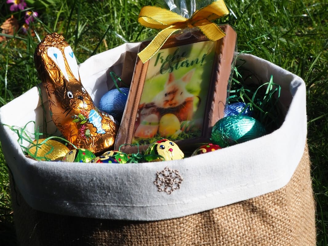 Osternest im Pflanzkorb von Restberry  - eine tolle Idee