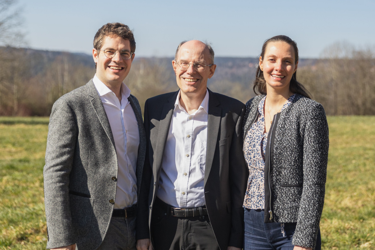 Daniel, Wolfgang & Sarah Kömpf Familie: Wolfgang Kömpf zusammen mit seinen Kindern Daniel und Sarah
