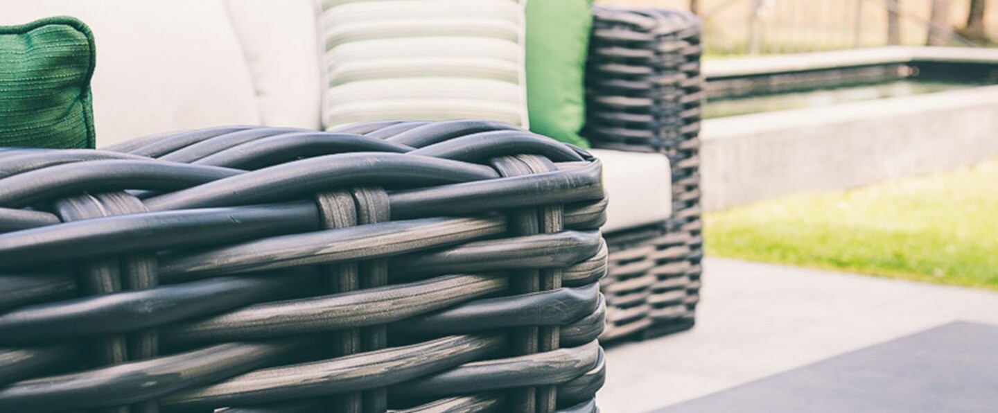 Apple Bee Lounge Elements