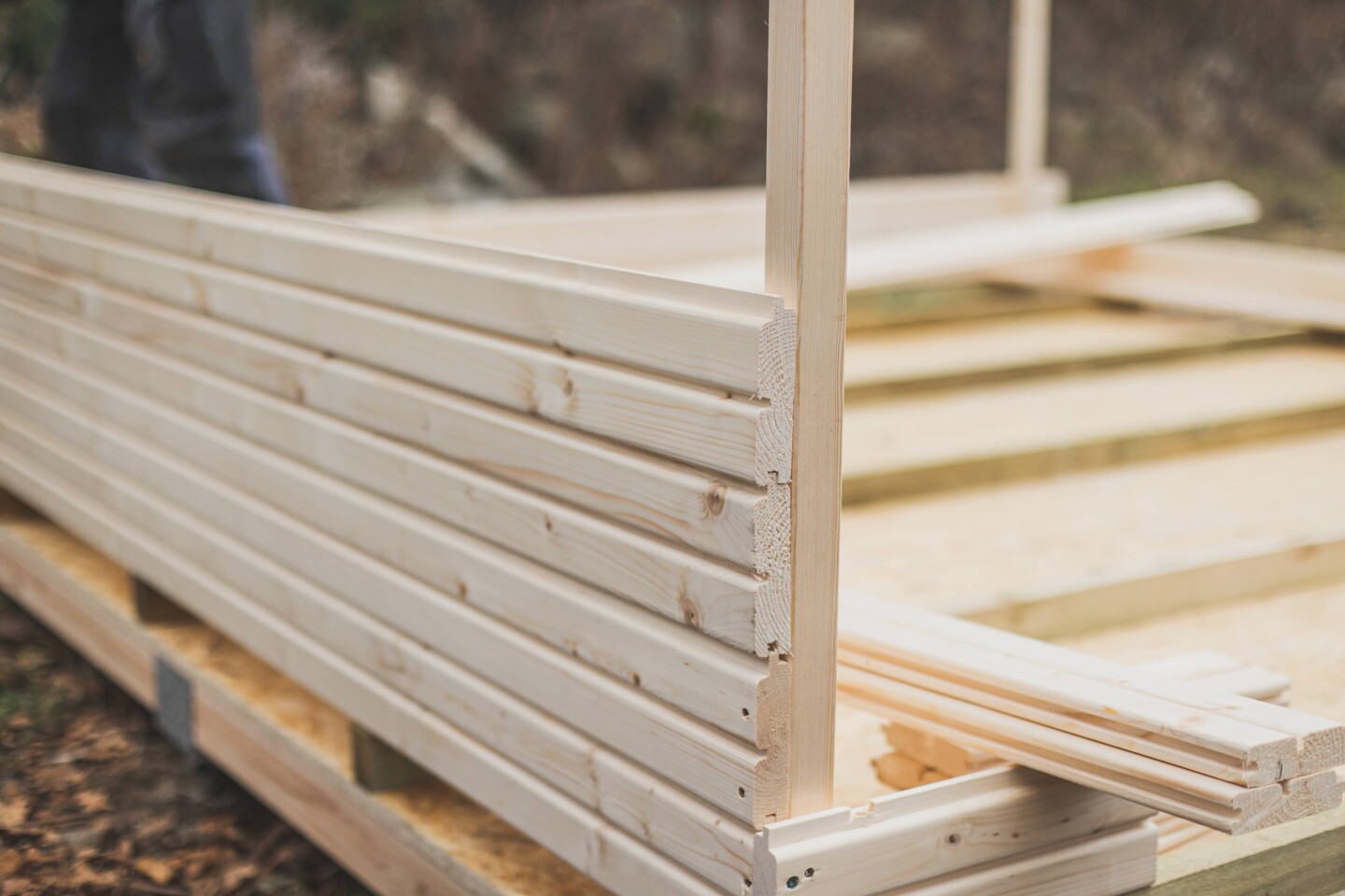 Seitenständer oder Eckleisten bieten die nötige Stabilität