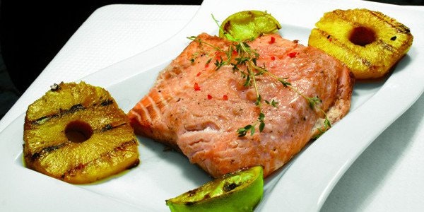 Lachsseite mit Limetten-Ingwer-Marinade Lachsseite mit Limetten-Ingwer-Marinade