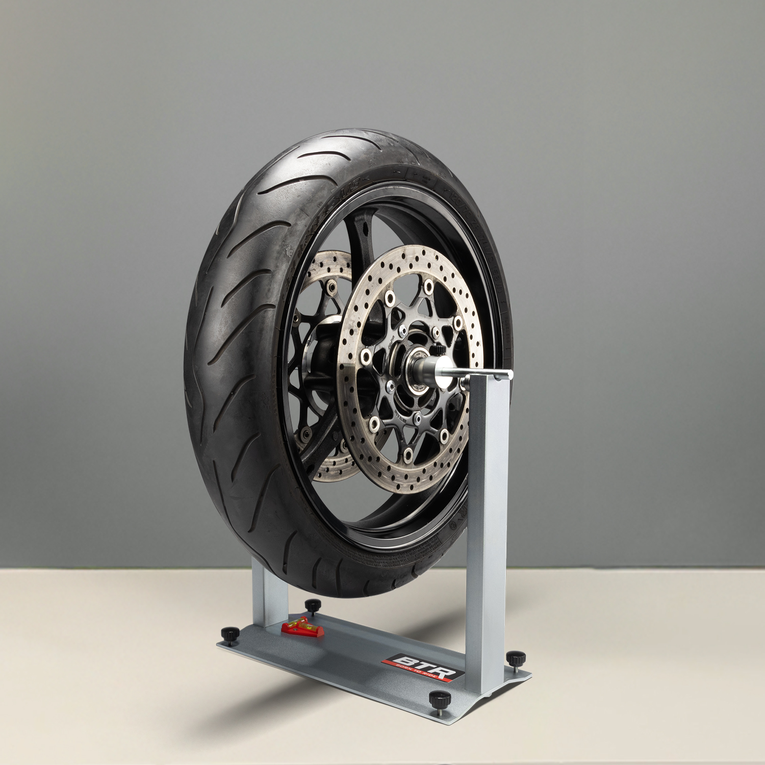 Motorradreifen selber wuchten