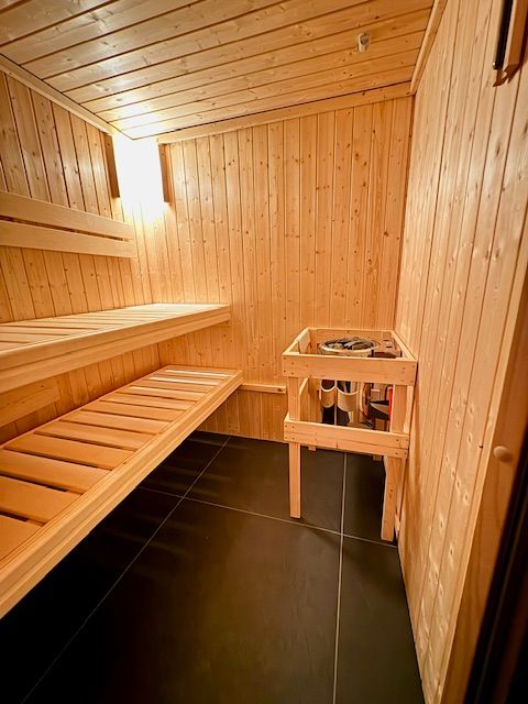 Karibu Sauna Lilja Teaser Bild 2
