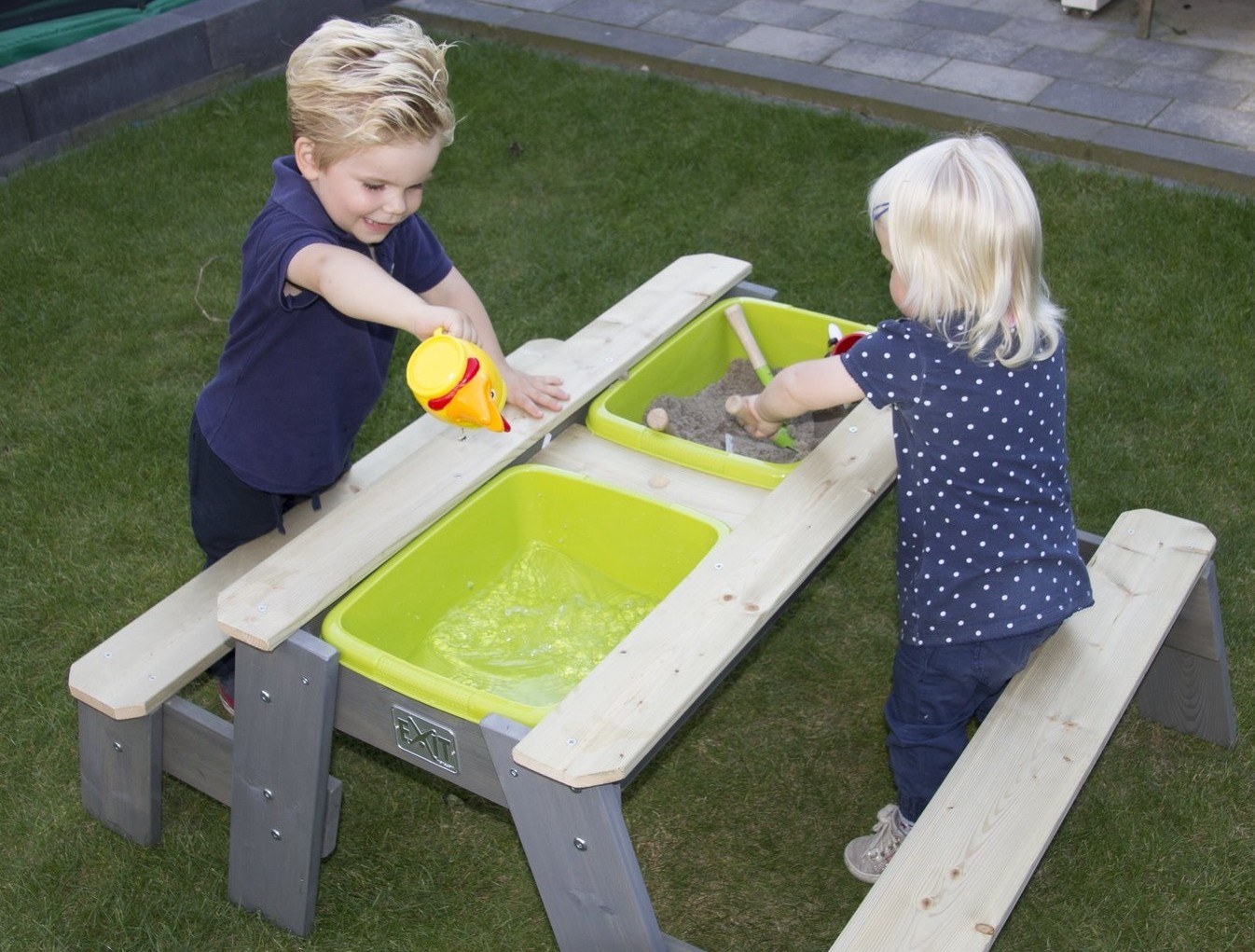 Exit Aksent Sand-, Wasser, Picknicktisch