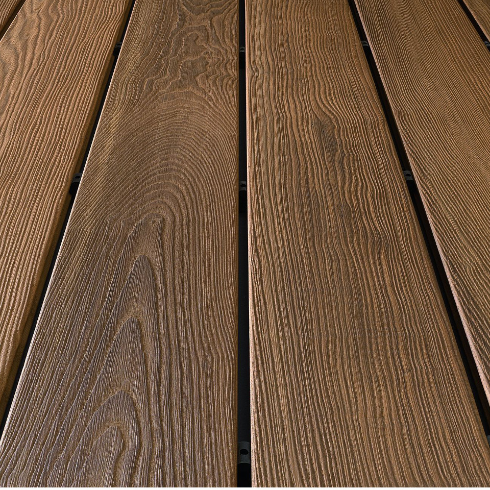 Terrassendeck aus Thermoholz