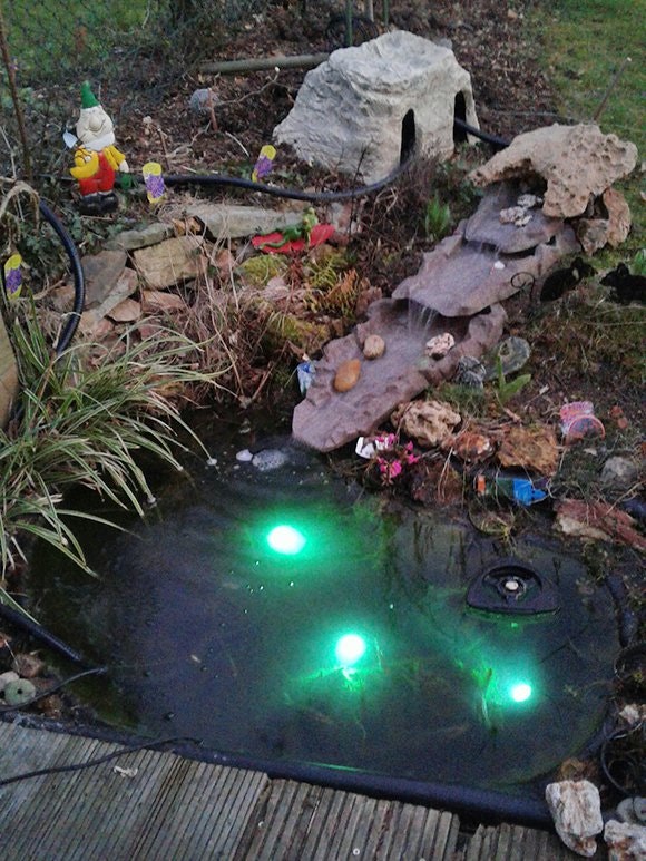 Mini-Fertigteich