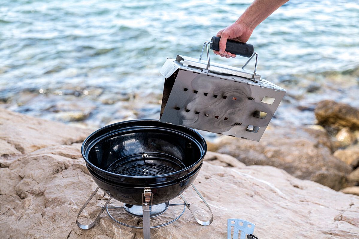 NAPOLEON Holzkohlegrill PREMIUM tragbar, Ø37 cm