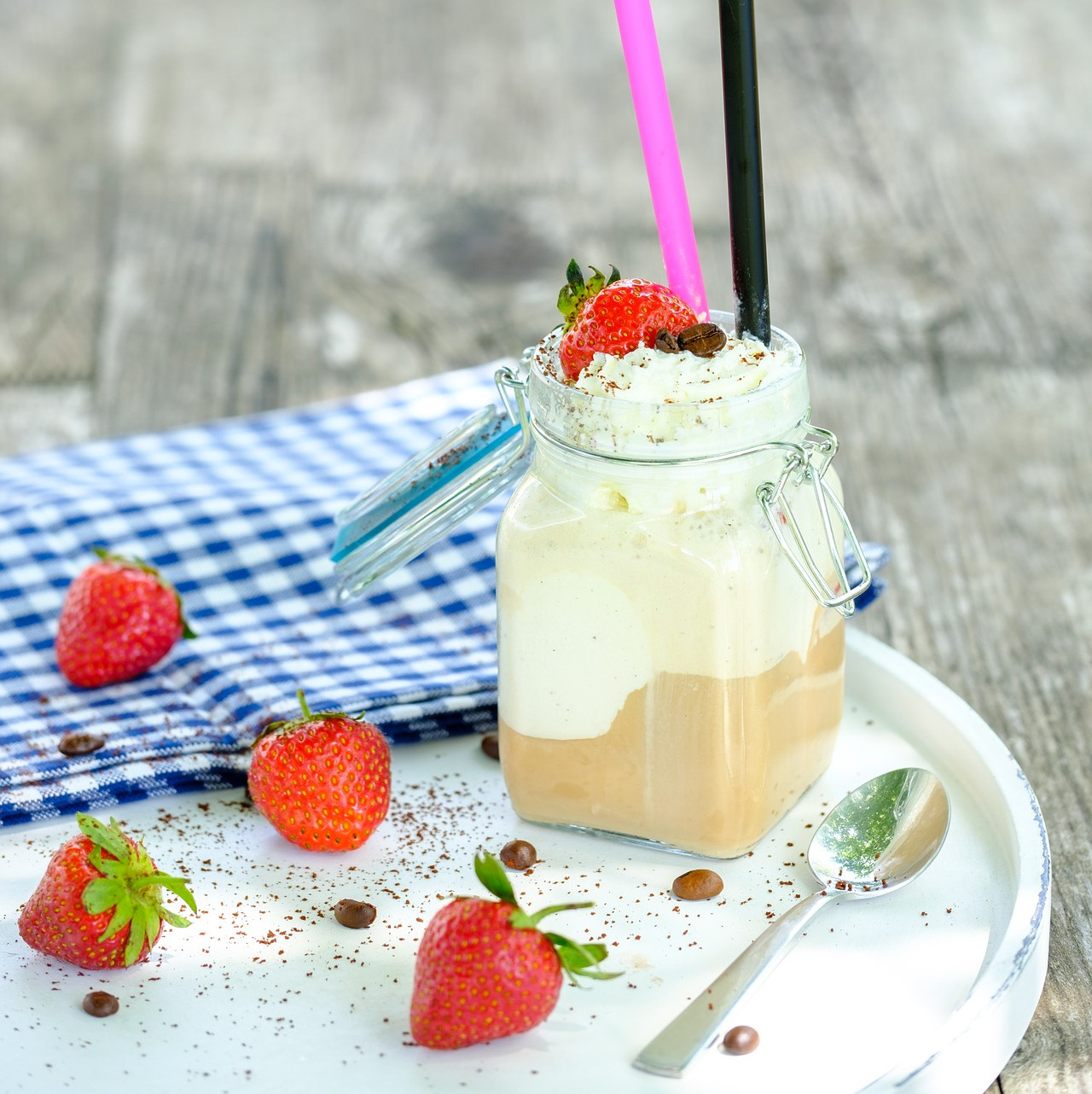 Kaffeegenuss im Sonnenschein