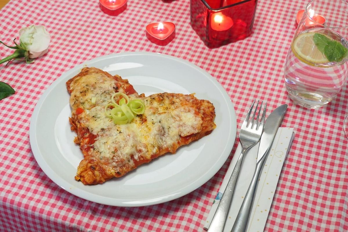 Pizza in Herzform