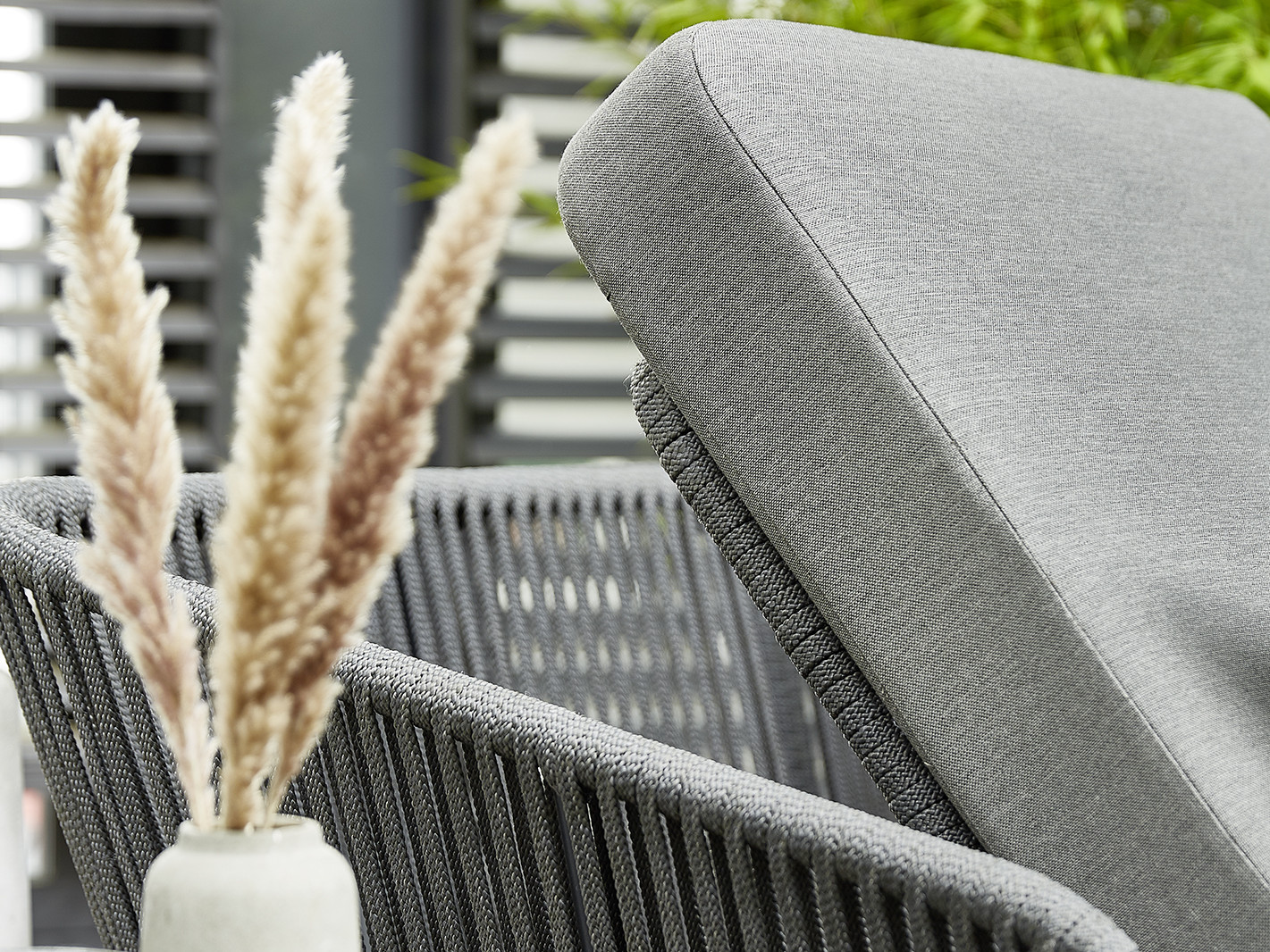 Diamond Garden Daybed links MILOS Edelstahl dunkelgrau / Rope / Sunproof (100 % Polypropylen), verschiedene Farben