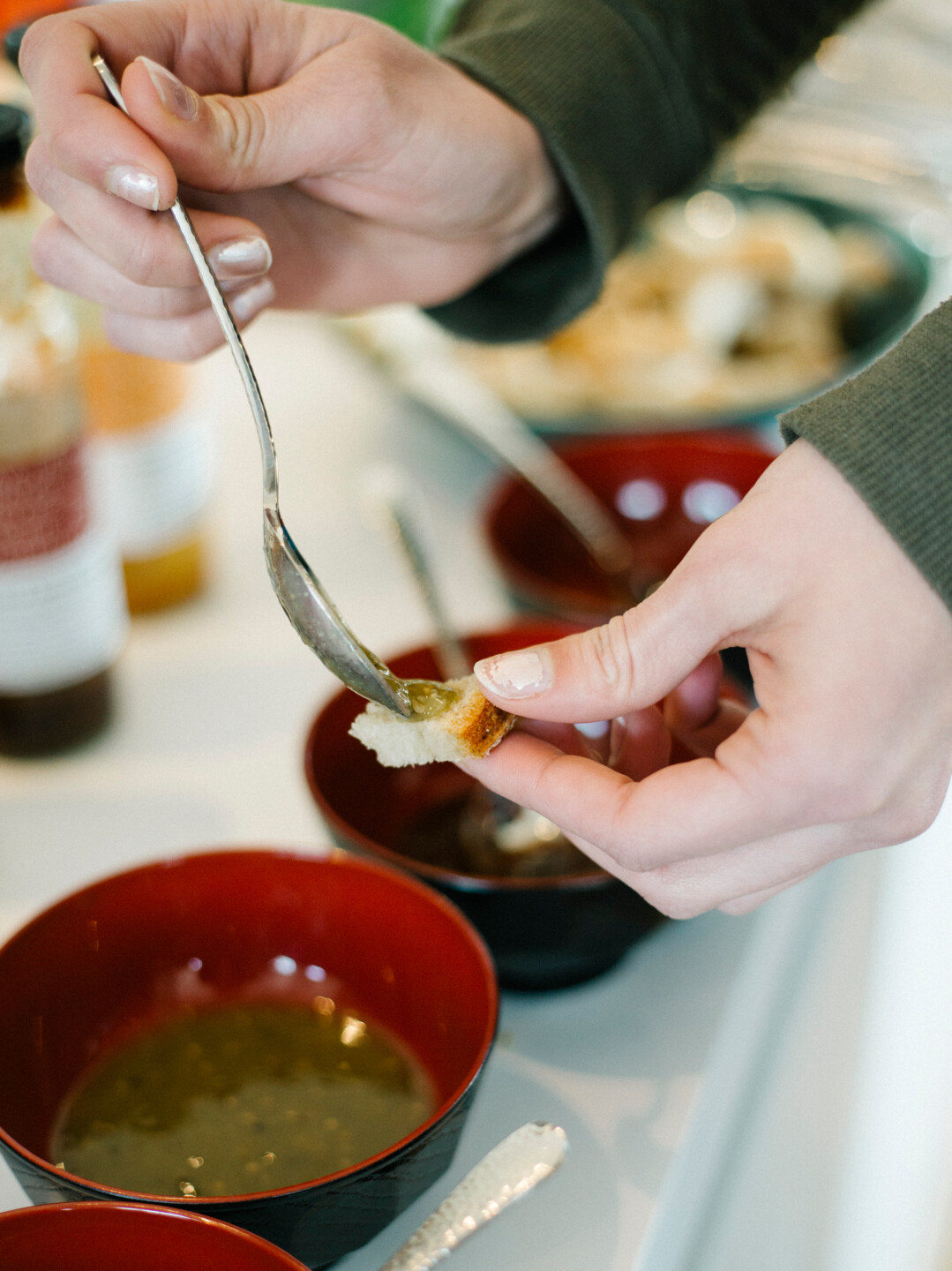 Wir kosten die neuen Grillsaucen von Big Green Egg