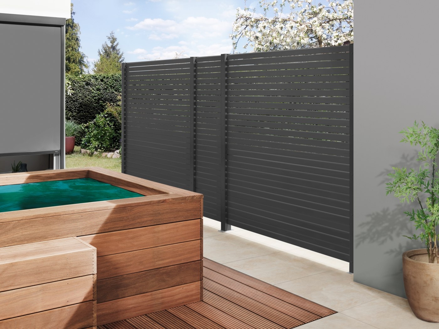 Design Sichtschutzzaun aus Aluminium